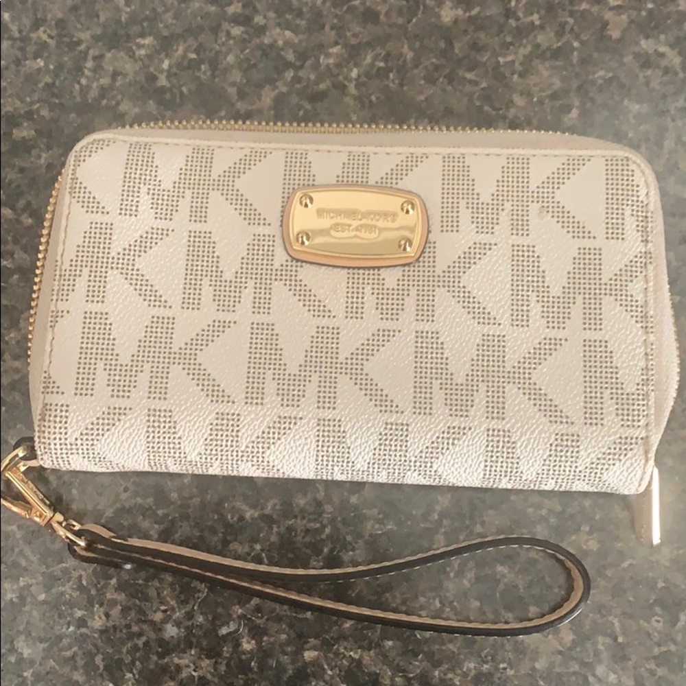 Michael Kors wallet